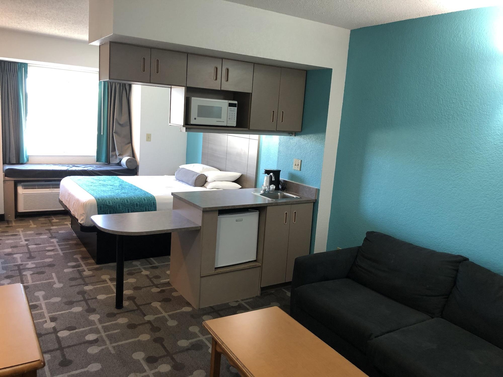 Red Lion Inn & Suites Elk Grove Village Kültér fotó