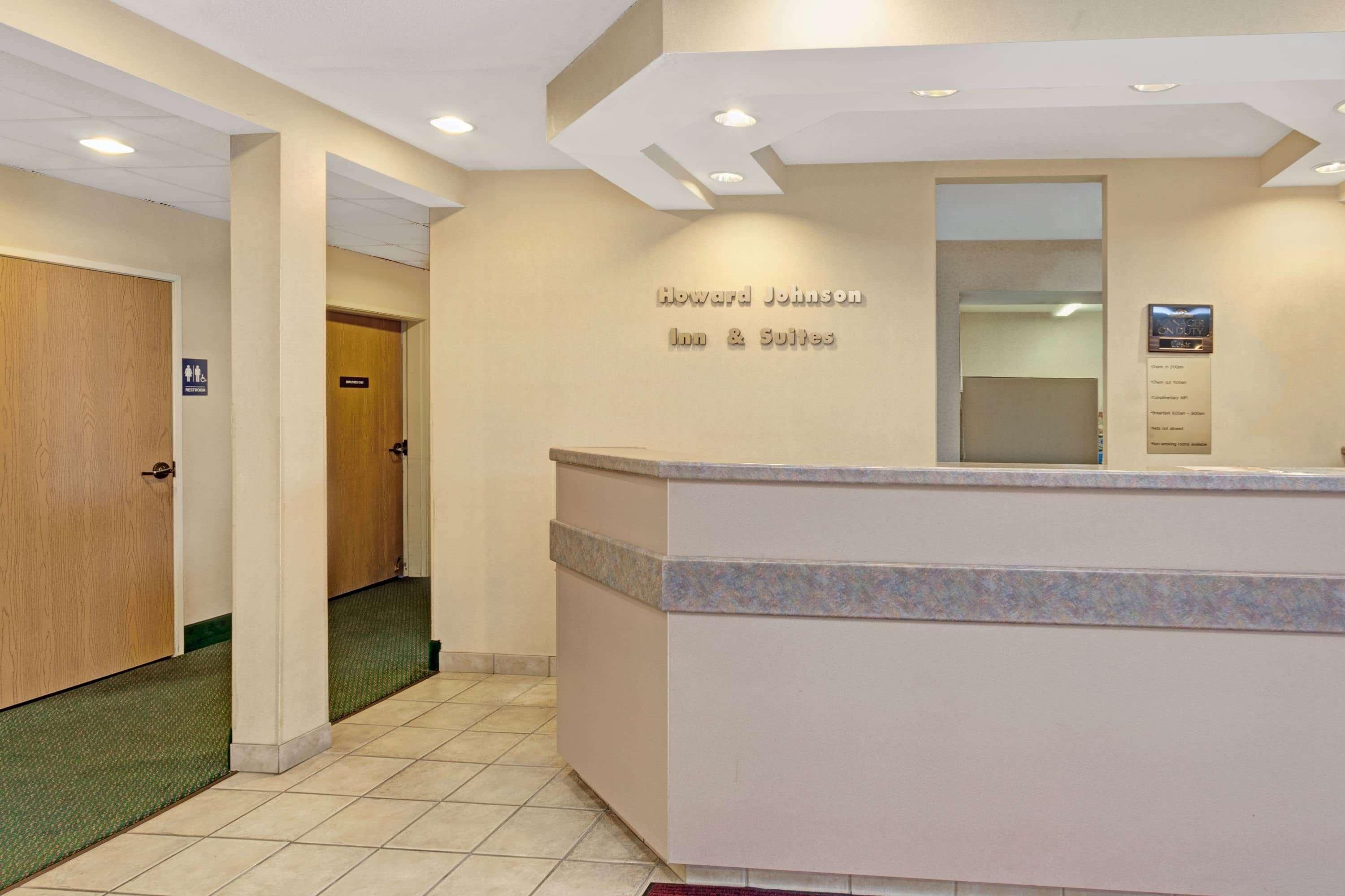 Red Lion Inn & Suites Elk Grove Village Kültér fotó